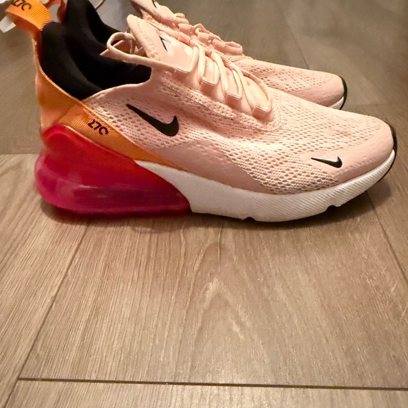 Nike sneakers - Picture 2 of 6